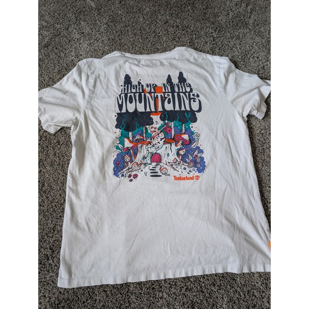 Timberland Mens White Graphic T-Shirt High Up In The Mountains Frog Medium